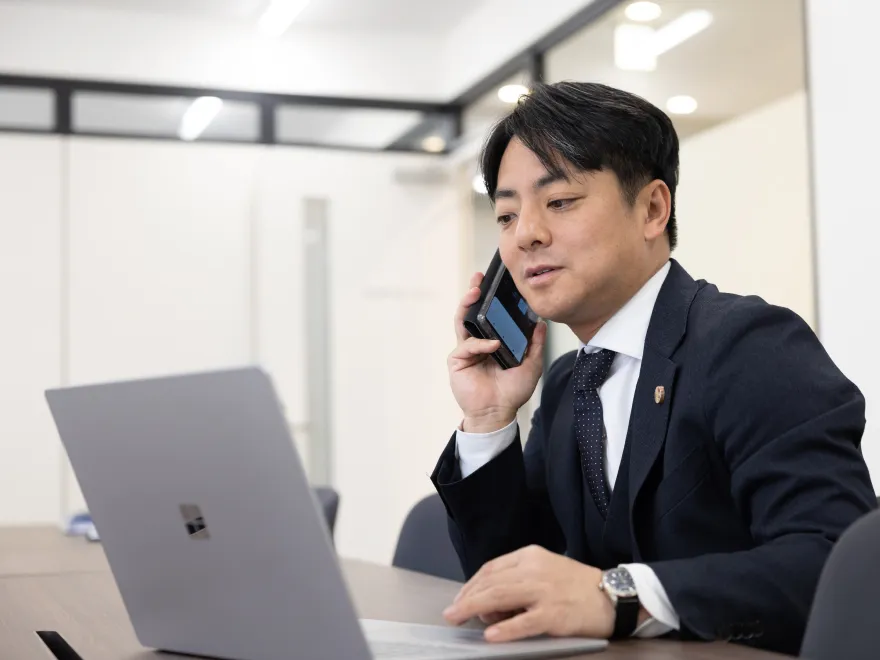 電話対応シーン